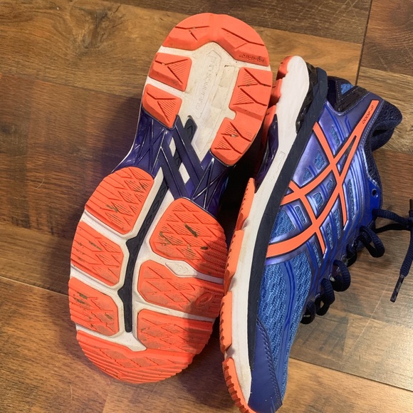 ASICS Running Shoes - Picture 7 of 7